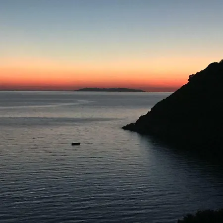 Eyrie On Elba Willa Portoferraio