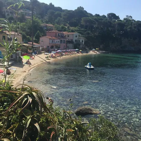 Willa Eyrie On Elba Portoferraio